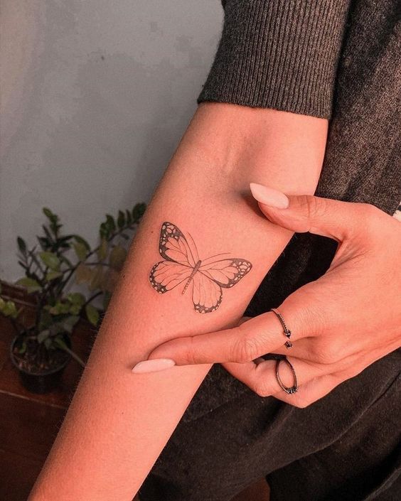 kelebek dövmesi anlamı
