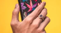 Sararan Telefon Kılıfı Nasıl Beyazlatılır 2024